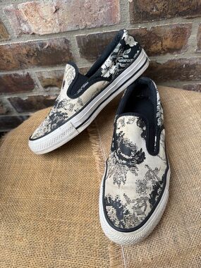 Converse Chuck Taylor All Star Floral Print Slip on Sneakers size 8